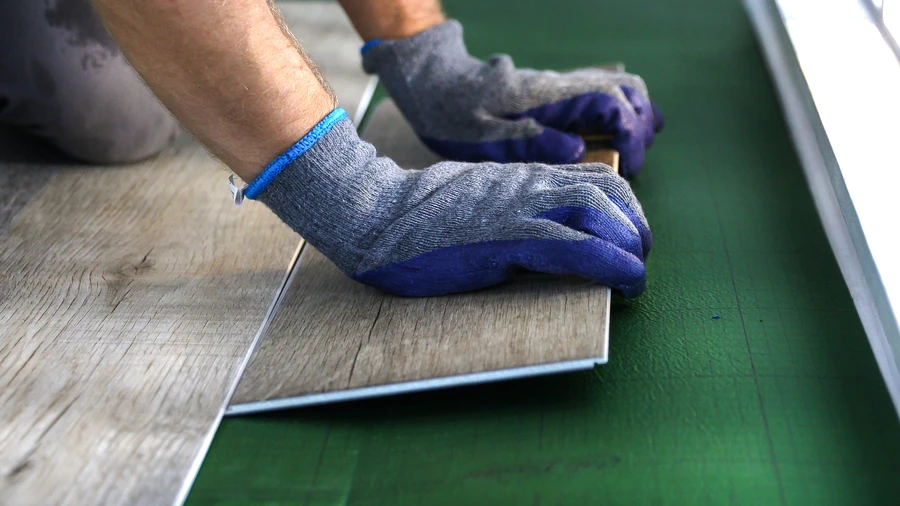 Vinyl Flooring Versus Hardwood In Terms Of Long-term Value Farmington, MI